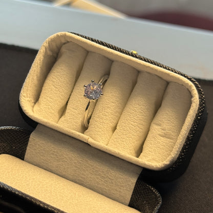 Lea - Bague en zircone