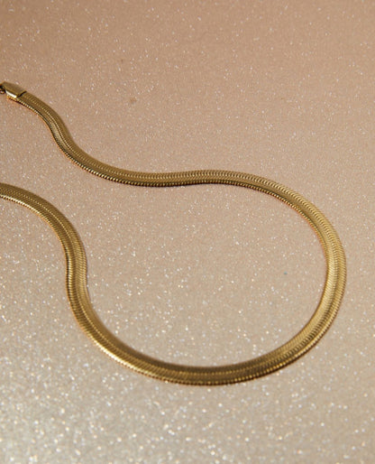 Dina – feine Halskette